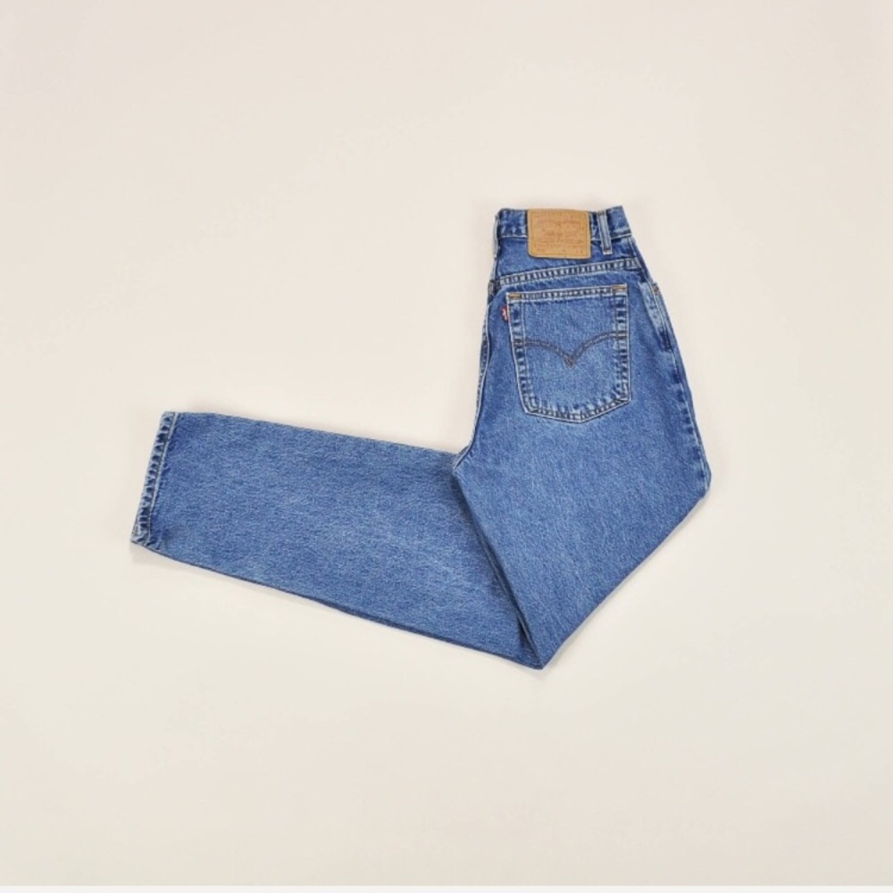 Vintage High Waisted Levi’s - Medium Wash (M-XXL)